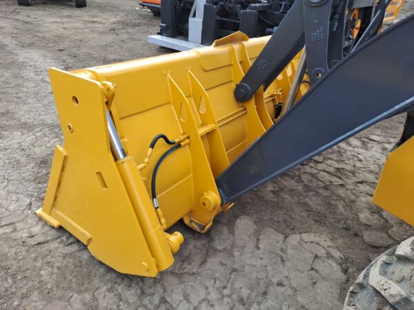 JOHN DEERE 410L 2015 - Image 8