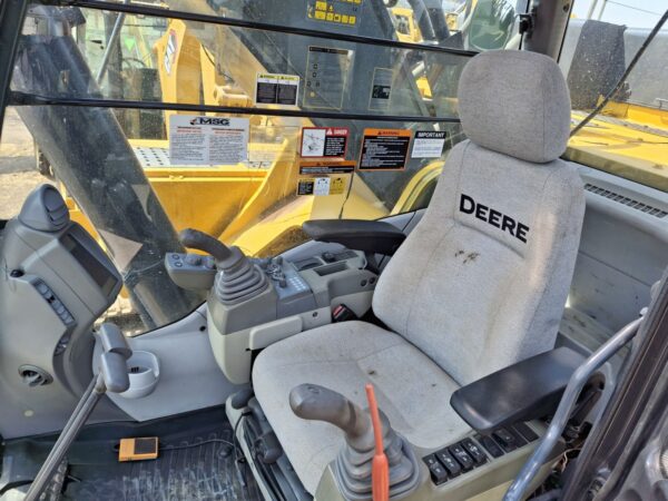 JOHN DEERE 470GLC - Image 23