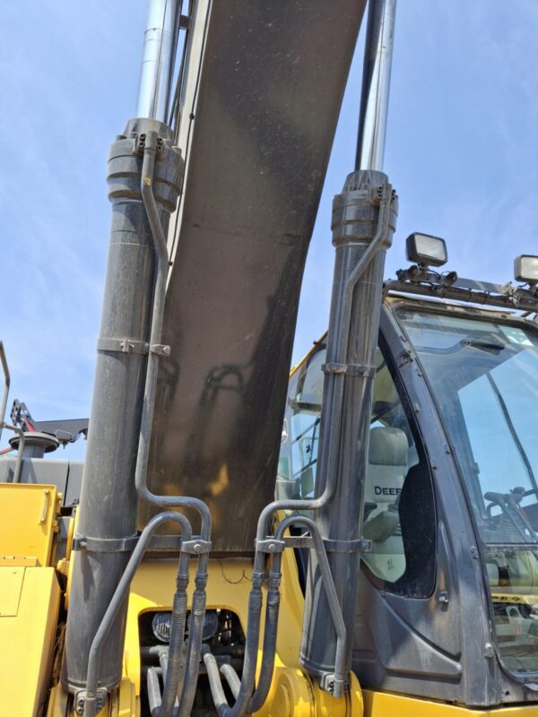 JOHN DEERE 470GLC - Image 12