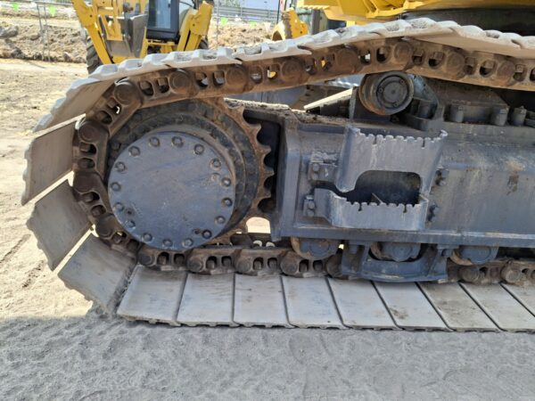 JOHN DEERE 470GLC - Image 16