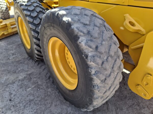 JOHN DEERE 672D - Image 20