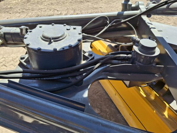 JOHN DEERE 672D - Image 14