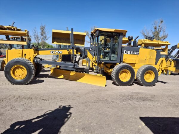 JOHN DEERE 672D - Image 5